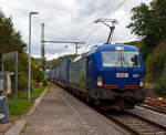Die HUPAC 497 - 193 497 (91 80 6193 494-2 D-BLSC) fährt 22 September 2025 mit einem HUPAC KLV-Zug, auf der Siegstrecke durch Scheuerfeld/Sieg in Richtung Köln.

Die Siemens Vectron MS wurde 2018 von Siemens Mobilitiy in München-Allach unter der Fabriknummer 22386 gebaut und an die HUPAC SA. geliefert. Eigentümer der Lok ist die HUPAC Intermodal SA (Chiasso) und wurde bei der BLS Cargo AG eingestellt und vermietet. Sie ist in der Variante A22 -3d ausgeführt und hat so die Zugsicherungssysteme und die Zulassungen für Deutschland, Österreich, Schweiz, Italien und die Niederlande (D, A, CH, I, NL). Die Vectron MS hat eine Leistung von 6,4 MW und eine Höchstgeschwindigkeit von 160 km/h.
