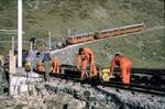 Gornergratbahn, Reparaturarbeiten, Reisende müssen über die Baustelle umsteigen, am 22.08.1979.