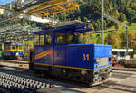 Die moderne elektrische Zahnradlokomotive WAB He 2/2 – 31am 02.10.2011 abgestellt im Bahnhof Lauterbrunnen.