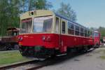 Der 2. von viele  Brotbchse  M152 0002, steht am 11 Mai 2024 als Exponat ins Eisenbahnmuseum von LUzna u Rakovnika und spielt whrend das Dampfwochenende eher ein Bewirolle.