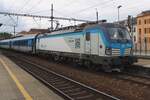 CD 193 699 steht mit ein ComfortJet in Usti nad Labem am 26 Mai 2025. Diese Gattungen haben beinahe alle durchgehende Schnellzüge zwischen CHeb und Praha über Usti nad Labem übernommen.
