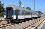 personenwagen-2/862328/cz-cdc-51-54-59---41 CZ-CDC 51 54 59 - 41 137-4 Bcee 663 stand am 21.09.2024 in Warnemünde. 