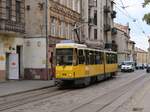 LKP (Львівське комунальне підприємство) Lviv Elektro Trans Strassenbahn 1216 Baujahr 1985. Ex Berlin 6084. Bohdana Khmel'nyts'koho Strasse, Lviv, Ukraine 10-08-2024.

LKP (Львівське комунальне підприємство) Lviv Elektro Trans tram 1216 bouwjaar 1985. Ex Berlijn 6084. Bohdana Khmel'nyts'koho straat, Lviv, Oekrane 10-08-2024.