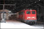 DB 110 284-7 mit 402 014-5 (ICE 2222 Frankfurt/Main-Dortmund) im Schlepp Richtung Rummelsburg (Berlin Ostbahnhof, 09.01.2010 - z-gestellt 18.12.2007, wiD 12.11.2008, Dortmund BBf z - 18.07.2011 ++)